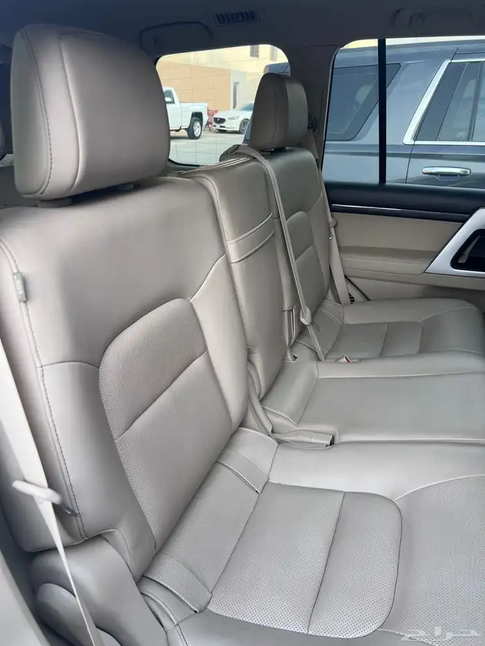 جيب لاندكروزر VXR3 2018 فل كامل سعودي نظيف 14