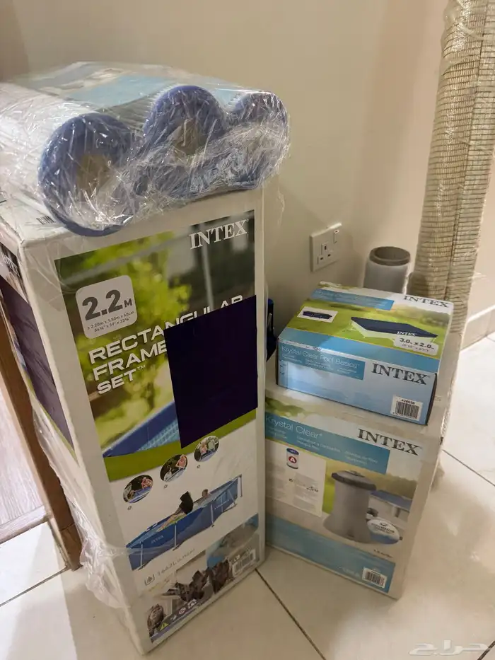 مسبح مع مستلزماته 0