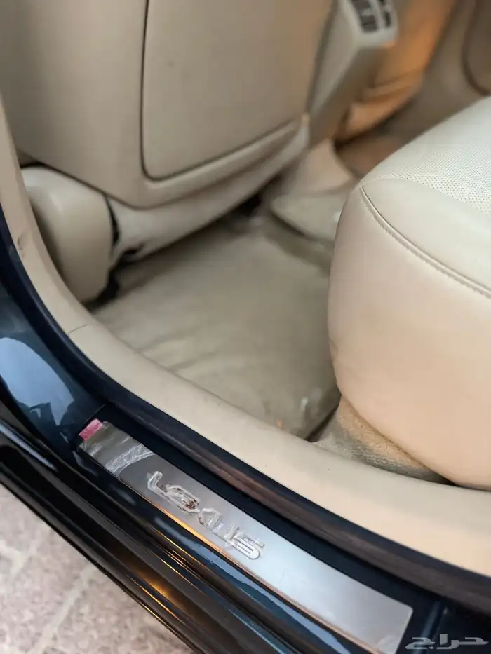 لكزس ES350 مخزن بحالة الوكالة 32