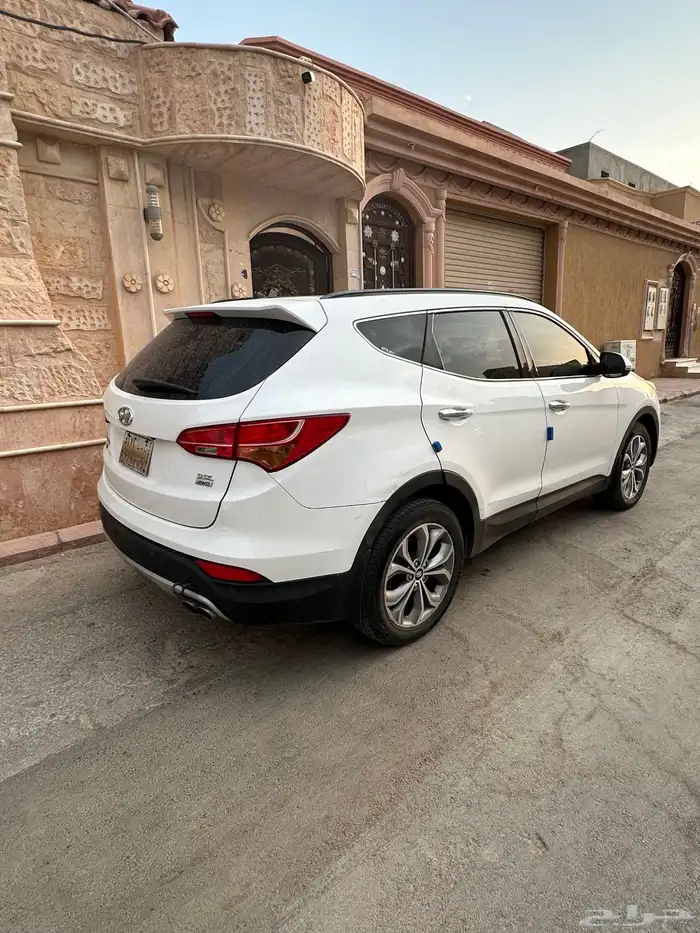 سيارة هيونداي سنتافي للبيع 3