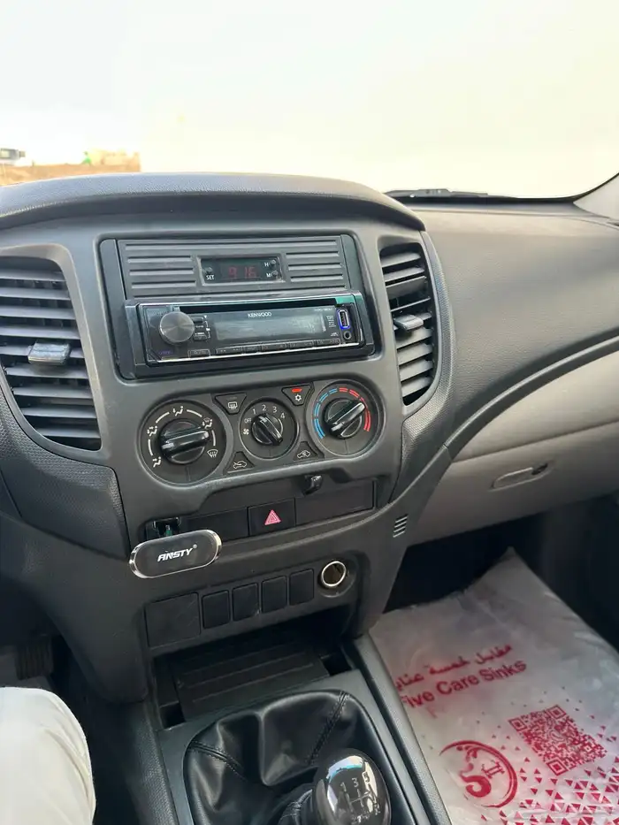 متسوبيشي L200 2018 بنزين 14