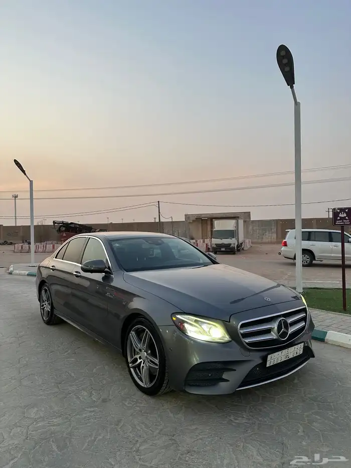 مرسيدس E300 ممشى قليل في قمة النظافة 5