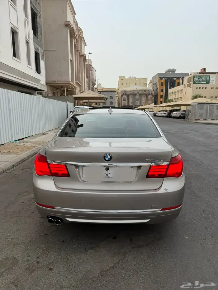 بي ام دبليو 730Li موديل 2014 4