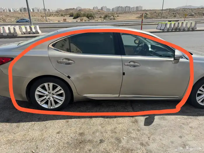 لكزس سعودي ES 250 موديل 2015 نظيفة ومناسبة للمستخدم 28