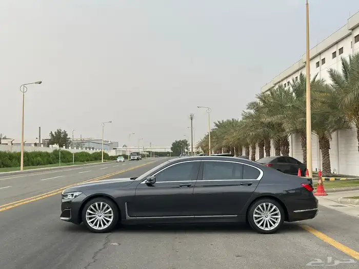 بي ام دبليو 2021 730Li 5