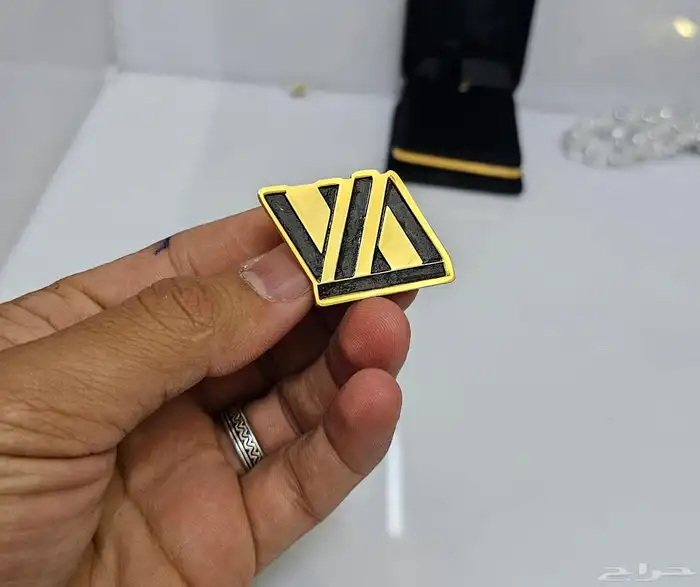 بروشات ( بروش معدني - بروش اكريلك ) 1