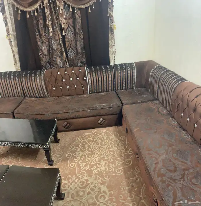 مجلس مستعمل للبيع 15 متر تقريبا 6