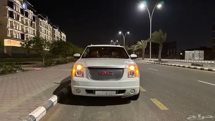 جي ام سي يوكن دينالي XL 2010 وارد أمريكا 5