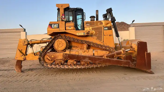 للبيع بالدوزر كتربلر D9R شبه جديد ماشي 10 الاف ساعه 1