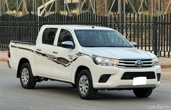 تويوتا هايلوكس 2020 ديزل ممشى 200 الف فقط 7