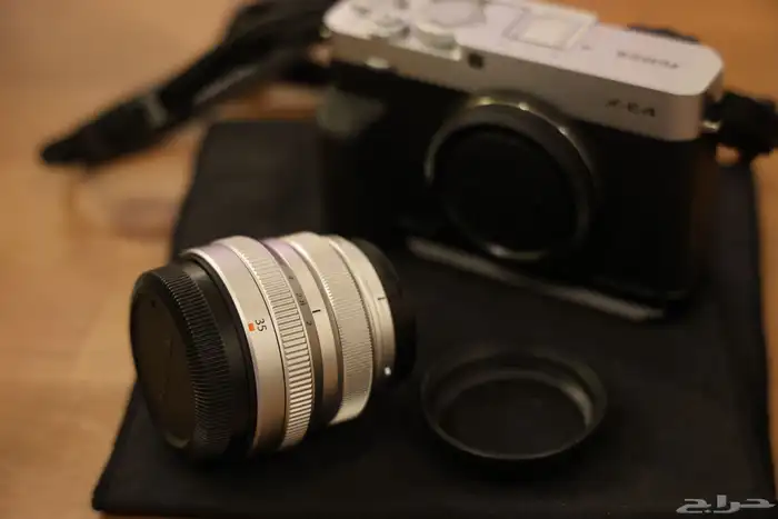 Fujifilm x-e4 مع عدسات احترافية 14