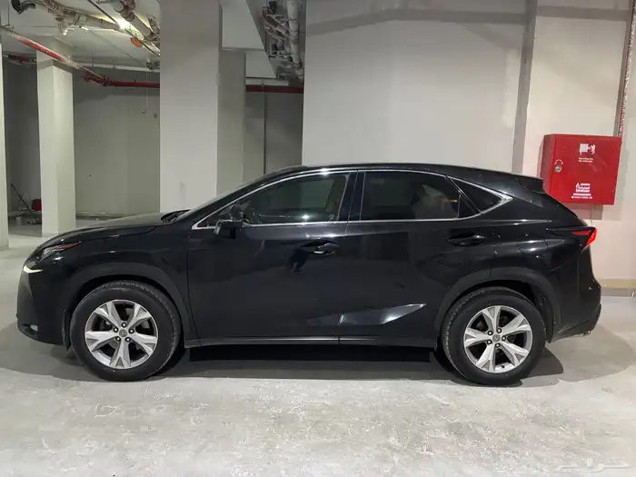 Lexus NX 200t 3