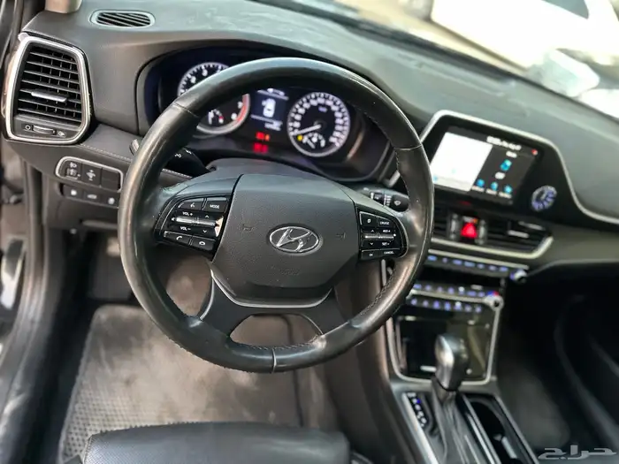 هونداي ازيرا نص فل 2019 بنزين 9