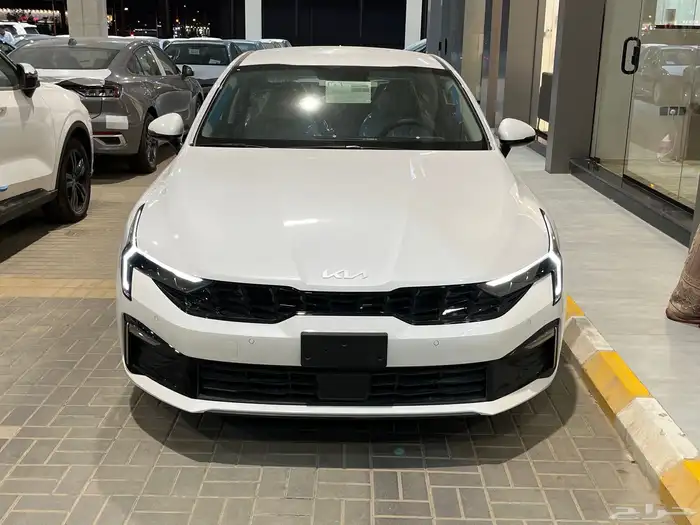كيا كي 5 2025 مطور متوفر جميع الالوان وبسعر يرضيك 1