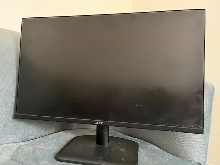Pc وشاشه 3