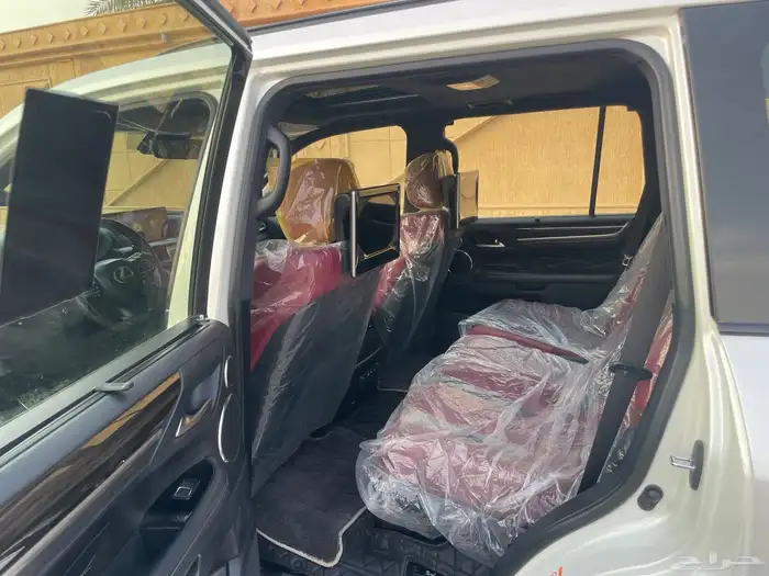 جيب لكزس LX570 - 2019 بلاك ايدشن 17
