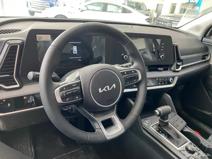 كيا ستاندر 2025 5