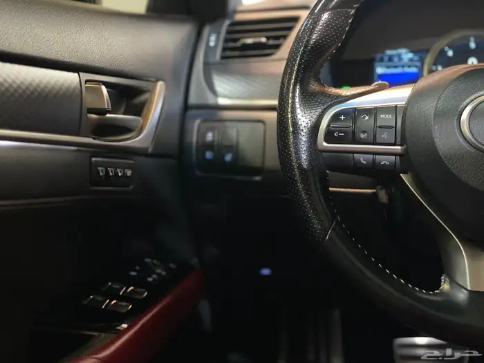 لكزس GS350 fsport 2020 بحالة الوكاله 11
