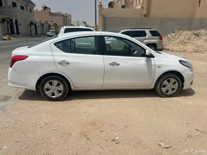 للبيع نيسان صني 2020 نضيفه 2