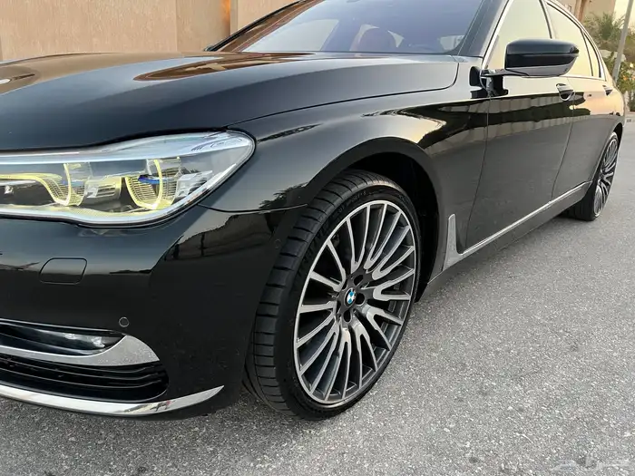 بي ام دبليو( 750LI )الموديل 2016 مخزن صيانات وكاله شبه جديد 18