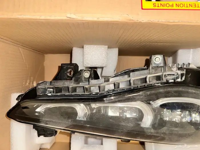 Alfa romeo headlamp right side 5
