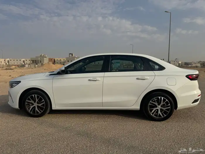 جيلي 2024 GS عداد 24 ألف للبيع 3