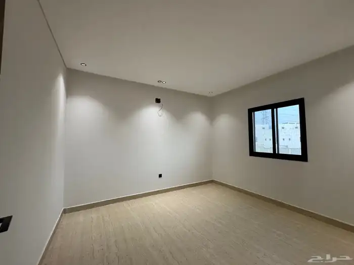 دور اول للايجار حي أسس المرجان 8