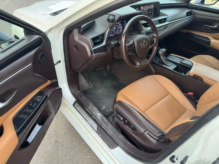 لكزس ES300H هايبرد 2020 19