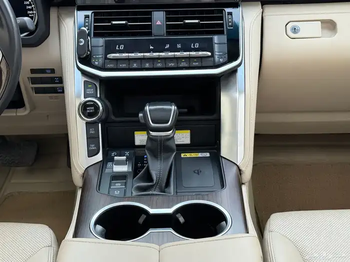 جيب GXR L4 موديل 2024 وارد سعودي 29