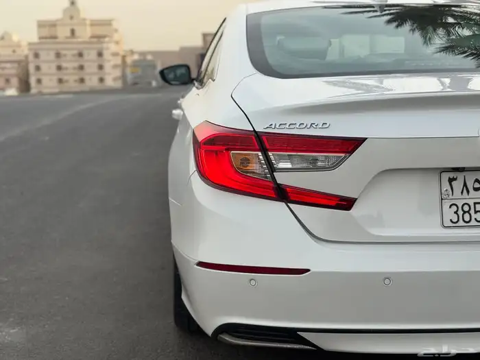 هوندا اكورد 2021 نظيفه للبيع 11