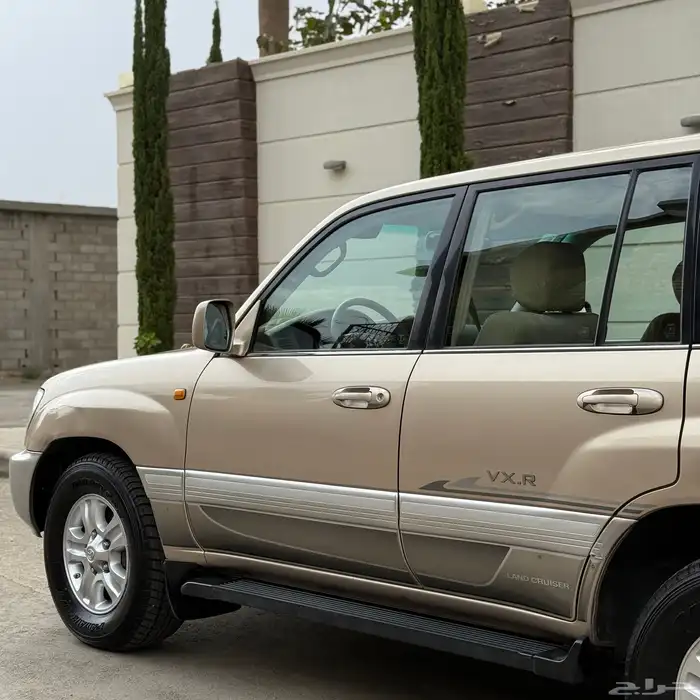 لاندكروزر VXR قير عادي اساس - 2004 وكالة كامل 7