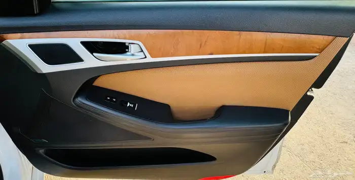 جنسس G80 رويال2015 (بحاله ممتازه) 17