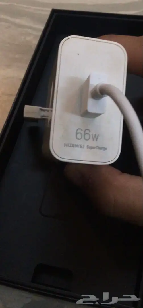 هواوي ميت50 برو نظيف مع كرتونه 3