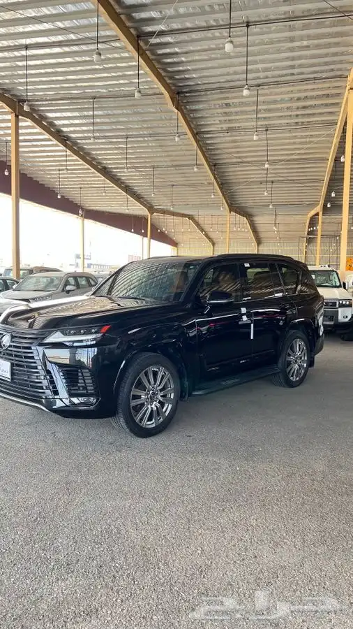 لكزس LX600VIP 2023 بلاك ايدشن اسود سعودي اخو الوكاله 2