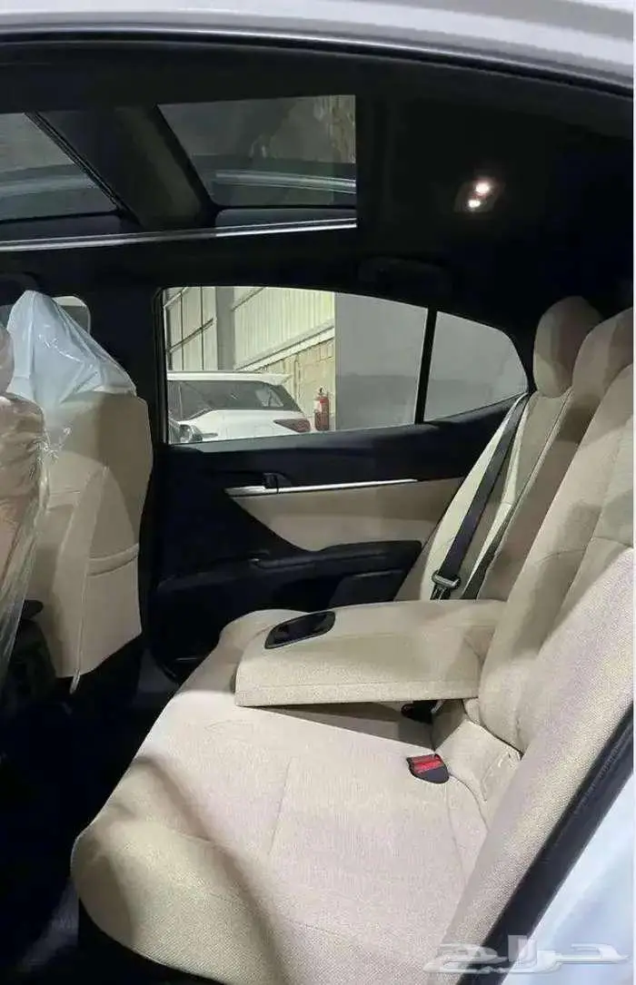 تويوتا كامري LE هايبرد 2025 6