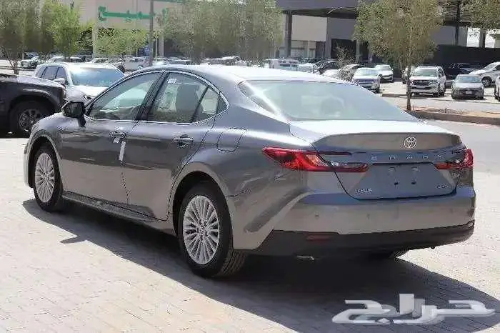 تويوتا كامري اي بلص 9