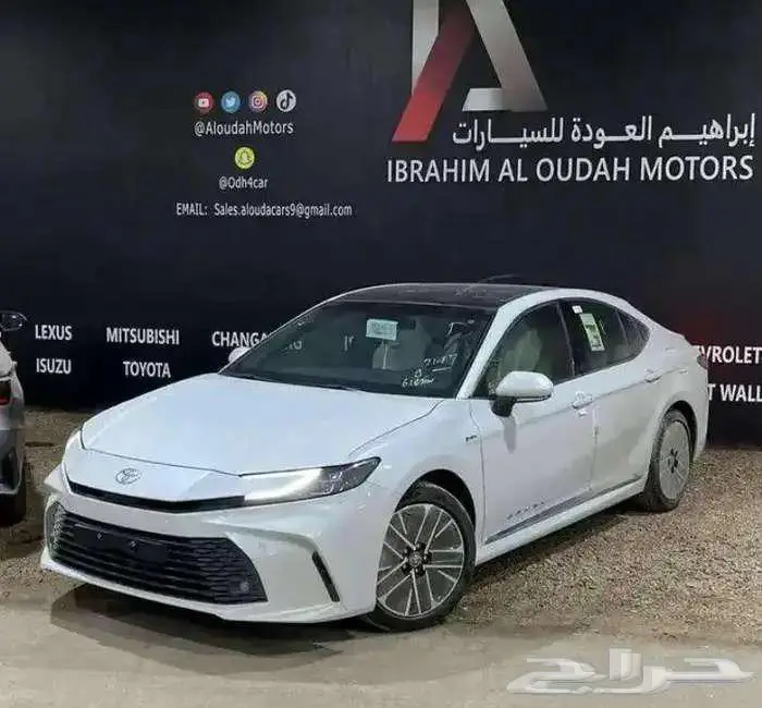 تويوتا كامري LE هايبرد 2025 5