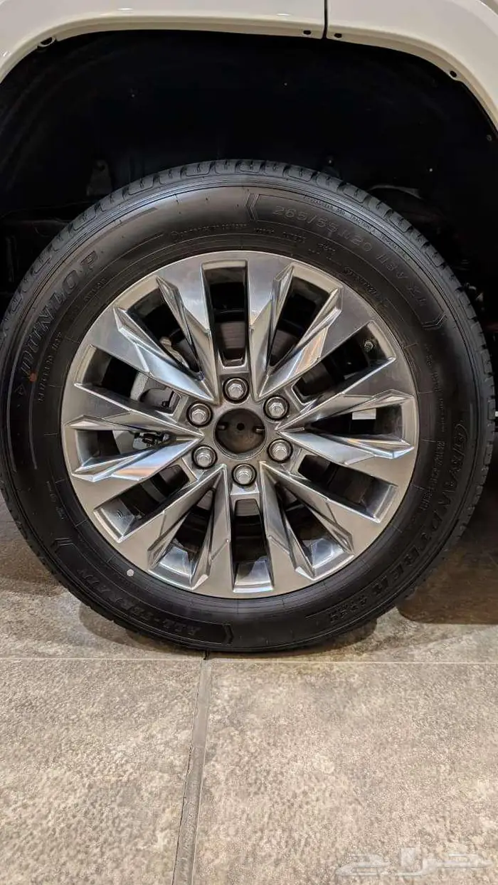 لاند كروزر GXR L5 2024 سعودي 2