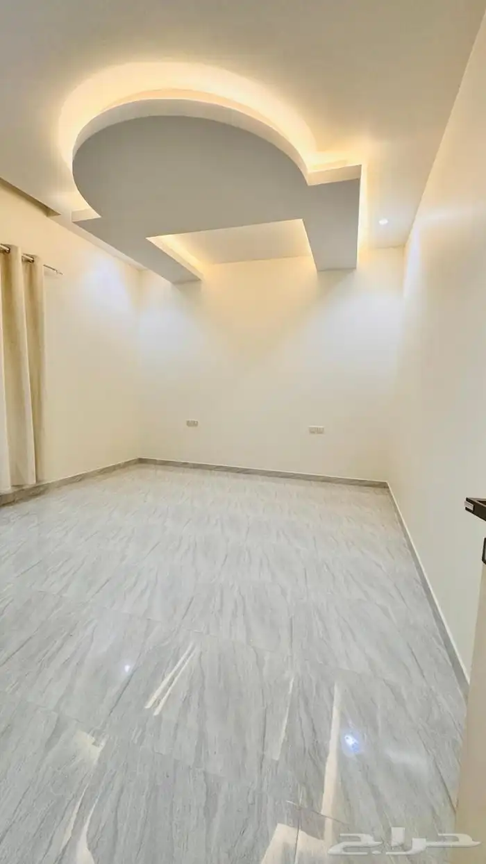 شقه ارضيه للايجار بحي البيان 2