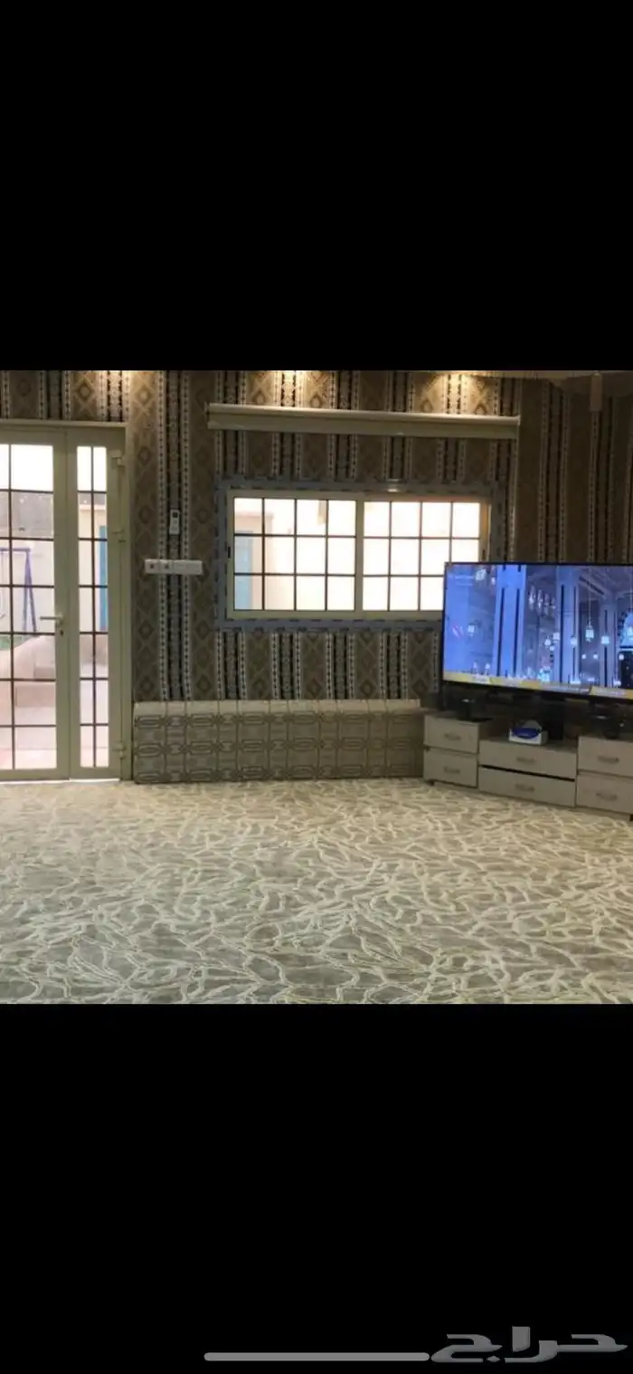 شاليه مملكه قسمين مسبحين 650 قسم بمسبح 400 10