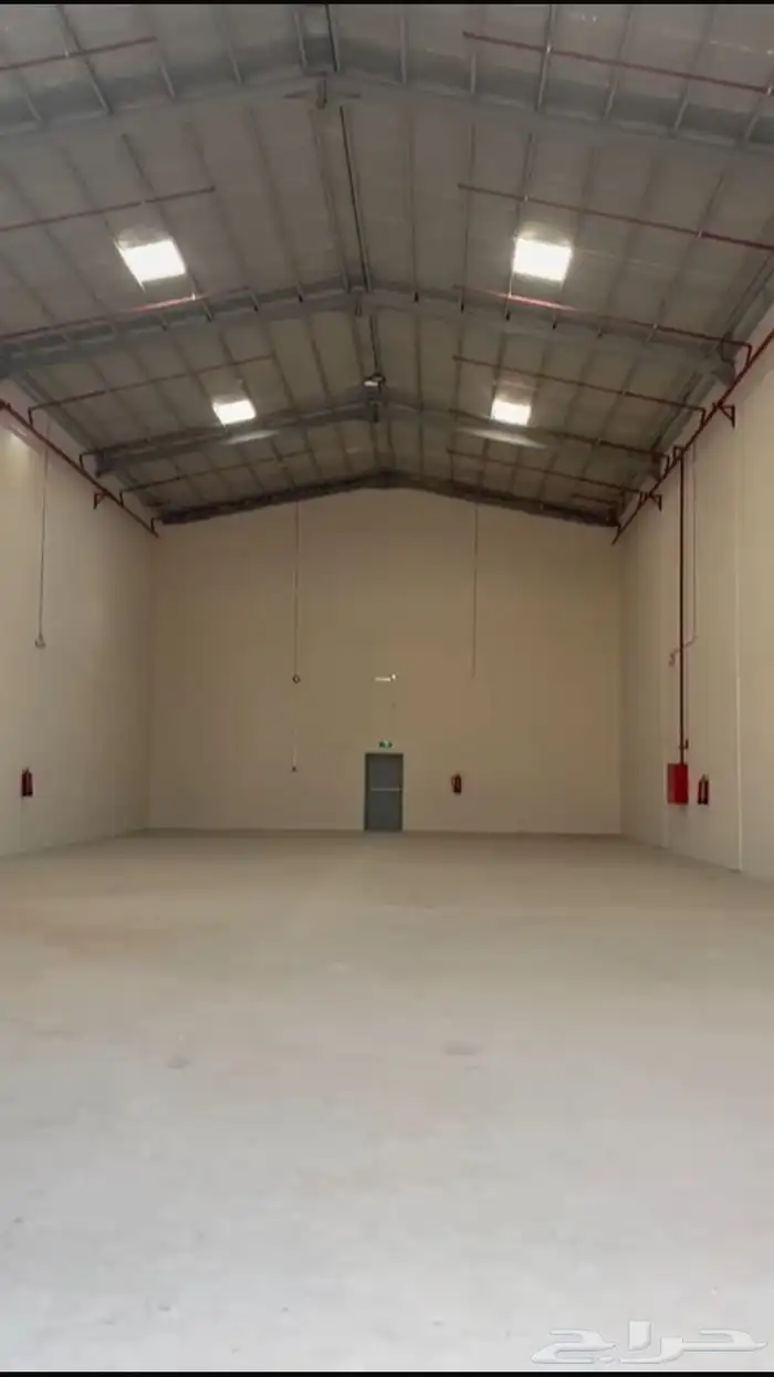 مستودع للايجار 330 م صافي خطورة عالية 0