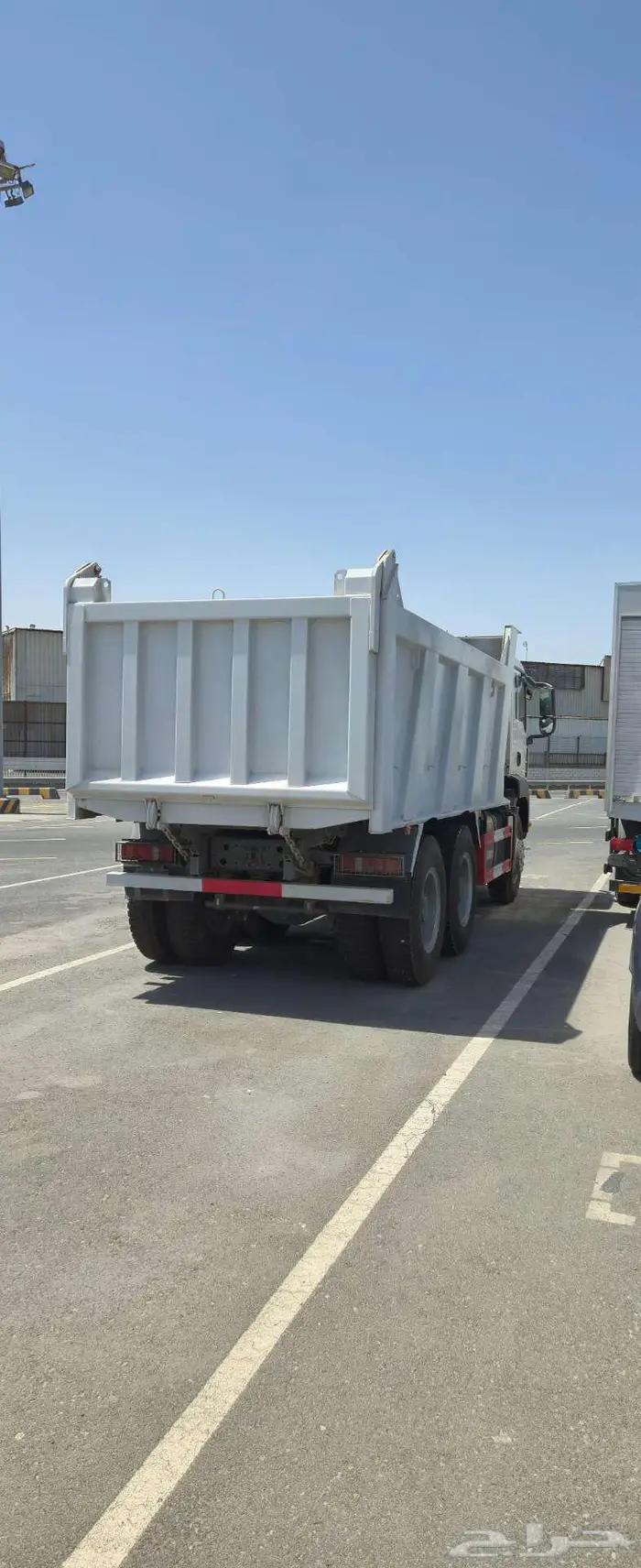 شاحنة SITRAK قلاب 4x6 2024 صندوق 18م Euro V 3