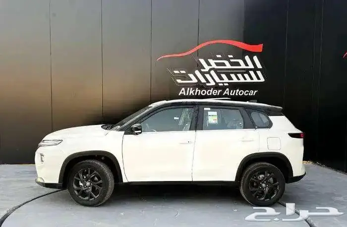 تويوتا اوربان GLX فل كامل 2025 كاش او اقساط 12