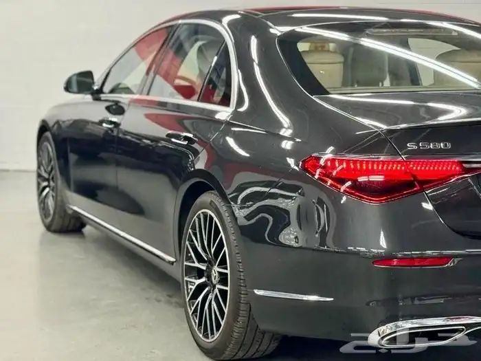 للبيع مرسيدس S580 موديل 2023 بسعر بطل وارد امريكا 3