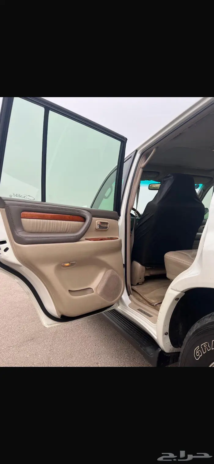 جيب لكزس LX470 2005 نظيف جدا وارد عبدالطيف جميل 6
