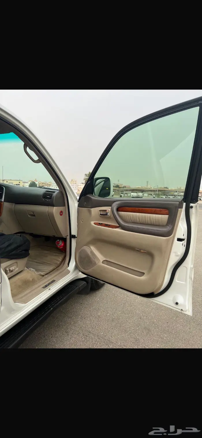 جيب لكزس LX470 2005 نظيف جدا وارد عبدالطيف جميل 10
