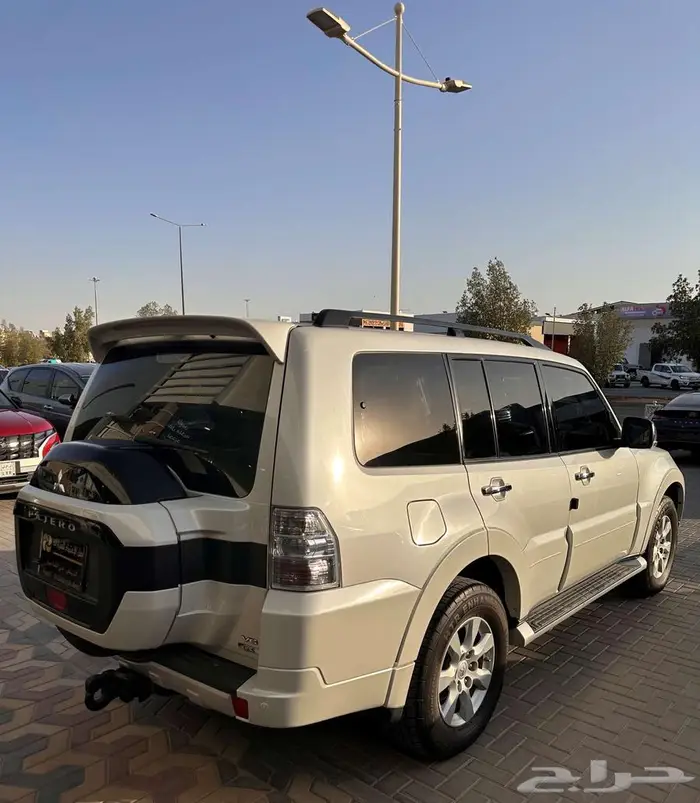 ميتسوبيشي باجيرو 2018 GLS 26