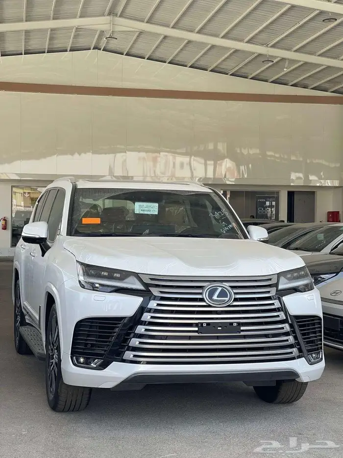 لكزس LX600 BB بنزين 2025 - كاش و أقساط 10
