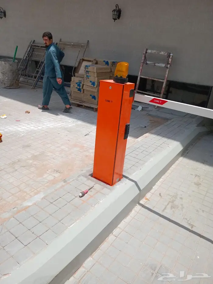 بوابات التحكم فى دخول وخروج السيارات ايطاليه PFT - CAME 2