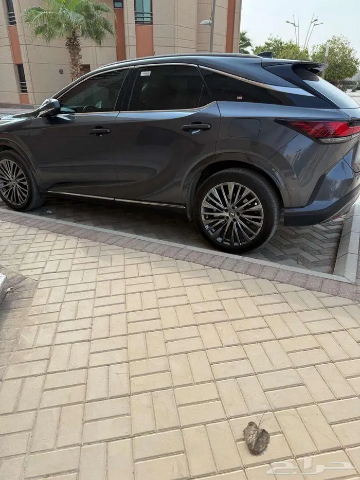لكزس RX350 BB 2024 في قمة النظافة 3
